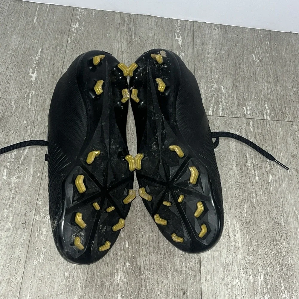 Nike Soccer Phantom Venom Shoes Size 5.5